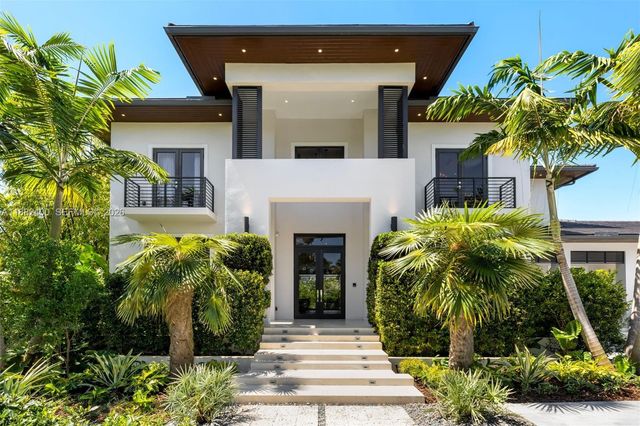 9360 Balada St, Coral Gables, FL 33156