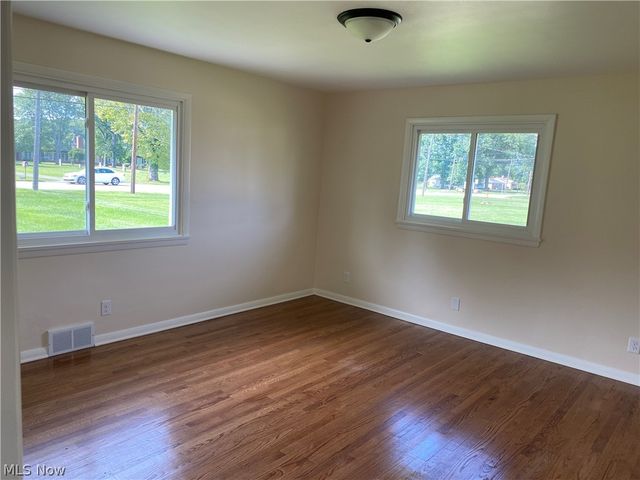 5265 Youngstown Poland Road, Poland, OH 44514