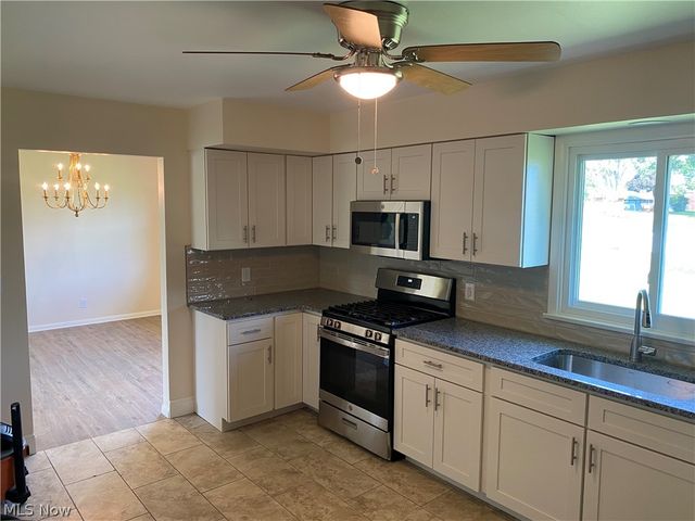 5265 Youngstown Poland Road, Poland, OH 44514