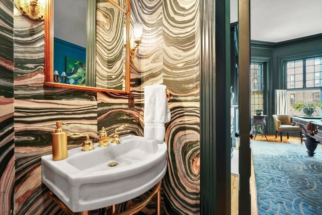 381 Beacon Street, Boston, MA 02116