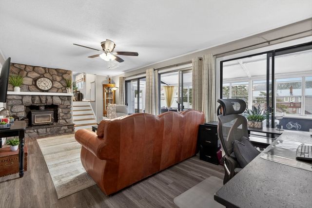 42 Marianna Rd, Salem, NH 03079