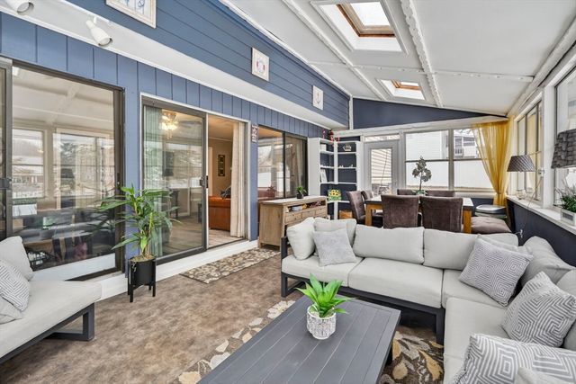 42 Marianna Rd, Salem, NH 03079