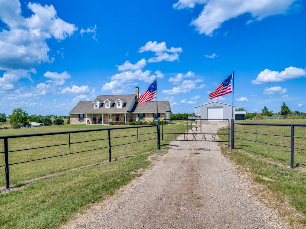 9201 Prairie Chapel Road, Crandall, TX 75114