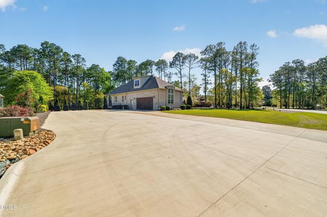 203 Leafwood Drive, Goldsboro, NC 27534