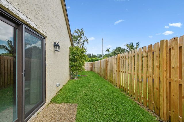11063 Oakdale Road, Boynton Beach, FL 33437
