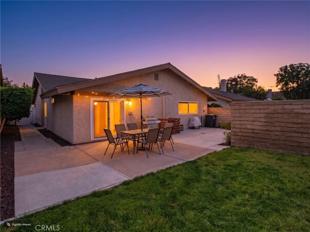 2027 E Fruit, Santa Ana, CA 92701