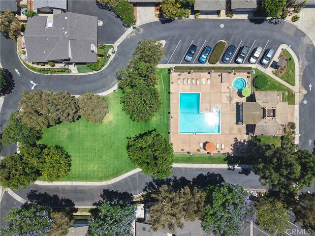 2027 E Fruit, Santa Ana, CA 92701