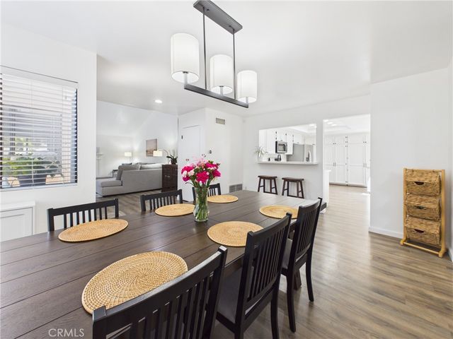 2027 E Fruit, Santa Ana, CA 92701