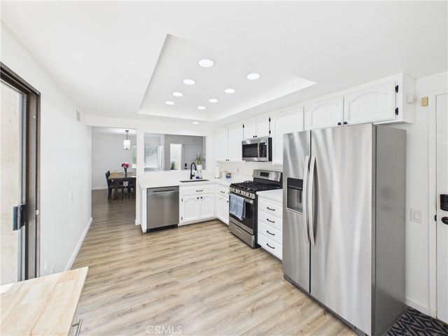 2027 E Fruit, Santa Ana, CA 92701