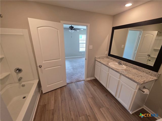 585 Aplite Pass, Maxwell, TX 78656