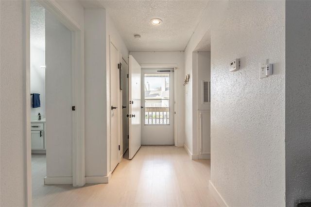 7600 Emmett F Lowry Expressway 806, Texas City, TX 77591