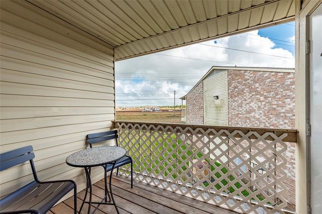 7600 Emmett F Lowry Expressway 806, Texas City, TX 77591
