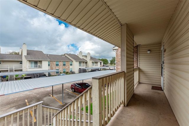 7600 Emmett F Lowry Expressway 806, Texas City, TX 77591