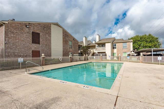 7600 Emmett F Lowry Expressway 806, Texas City, TX 77591