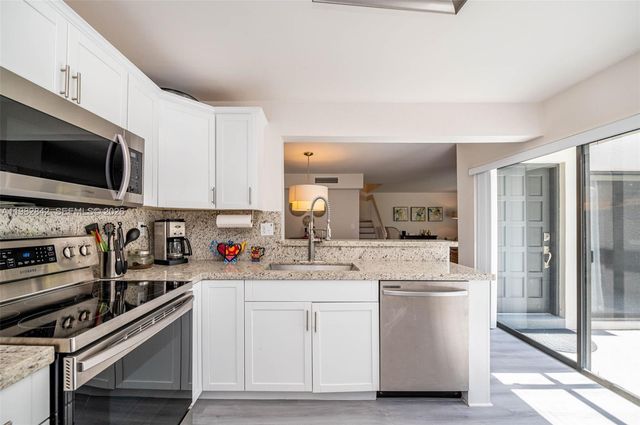 4702 SW 67th Ave O7, Miami, FL 33155