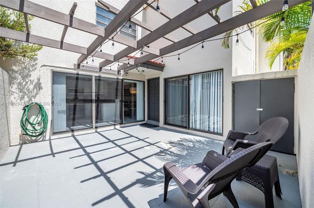 4702 SW 67th Ave O7, Miami, FL 33155