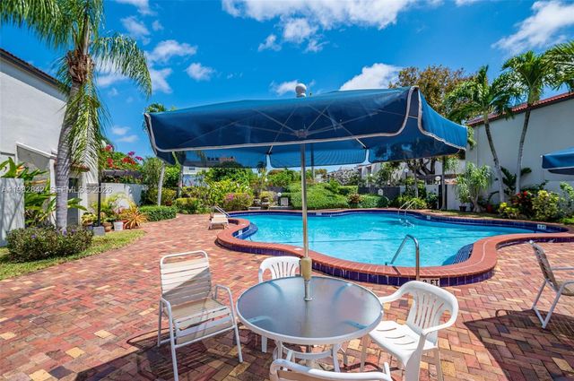 4702 SW 67th Ave O7, Miami, FL 33155