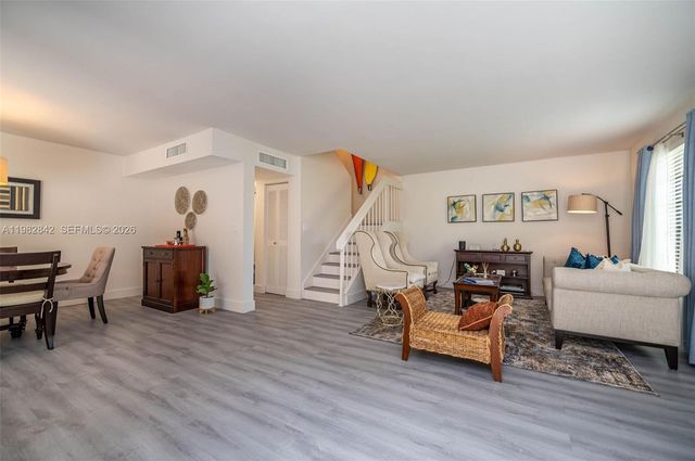 4702 SW 67th Ave O7, Miami, FL 33155