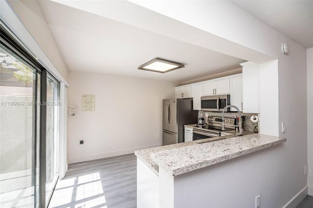 4702 SW 67th Ave O7, Miami, FL 33155