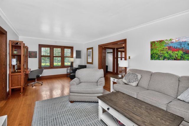 203 Tonawanda Drive, Des Moines, IA 50312
