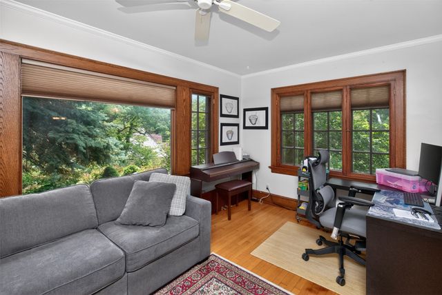203 Tonawanda Drive, Des Moines, IA 50312