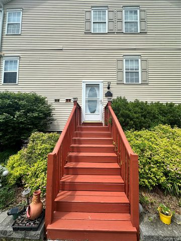 60 Peach Place, Middletown, NY 10940