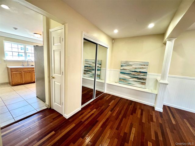 60 Peach Place, Middletown, NY 10940