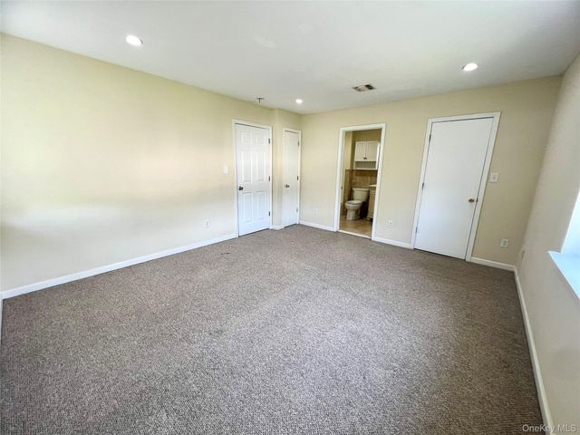 60 Peach Place, Middletown, NY 10940