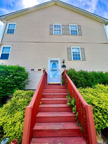 60 Peach Place, Middletown, NY 10940