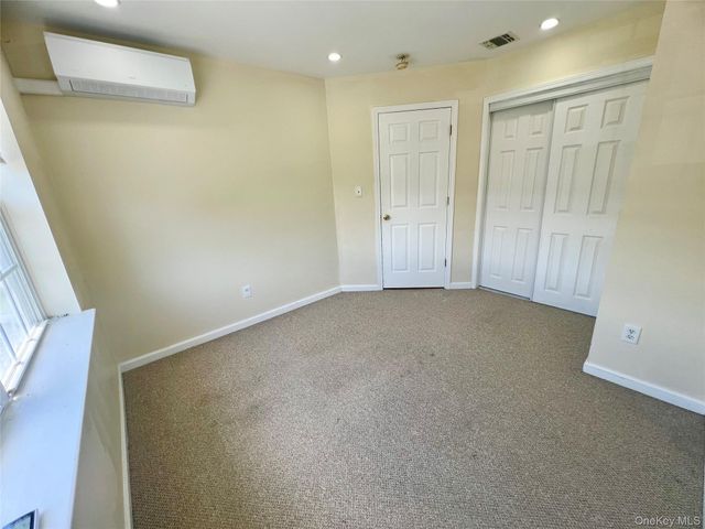 60 Peach Place, Middletown, NY 10940