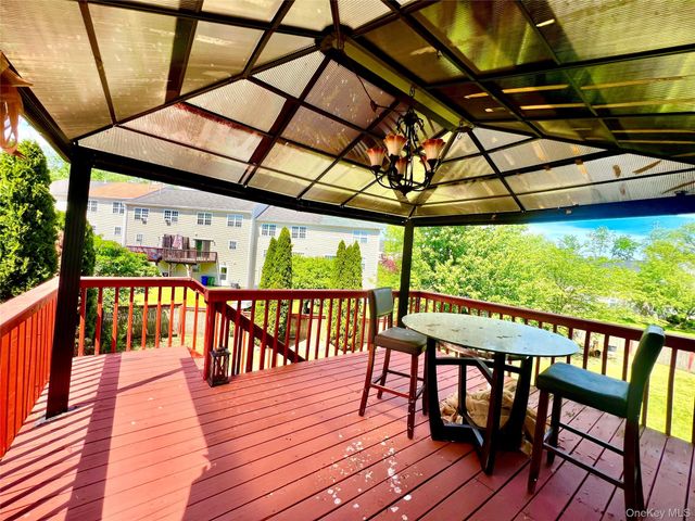 60 Peach Place, Middletown, NY 10940