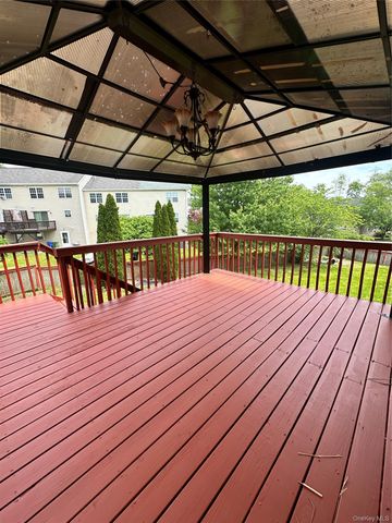 60 Peach Place, Middletown, NY 10940