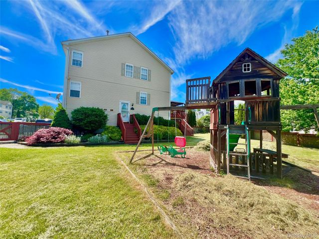 60 Peach Place, Middletown, NY 10940