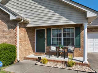 2727 Cliffside Dr, Christiana, TN 37037
