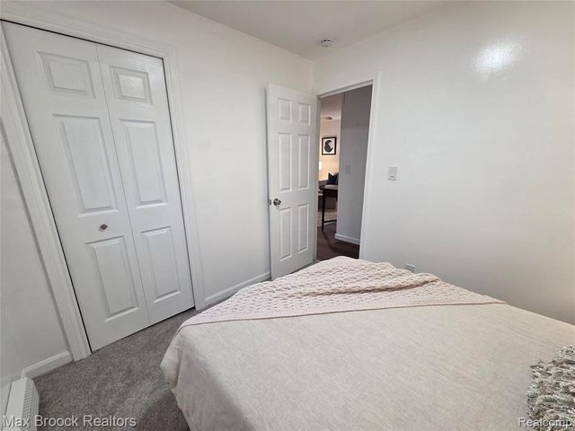 20916 Pinecrest Street, Taylor, MI 48180