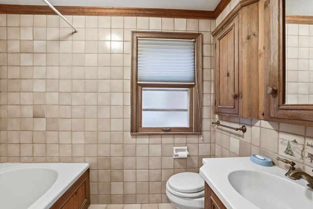 3244 21st Avenue S, Minneapolis, MN 55407