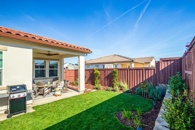 4193 Grey Hawk St, Folsom, CA 95630