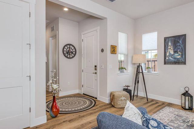 4193 Grey Hawk St, Folsom, CA 95630