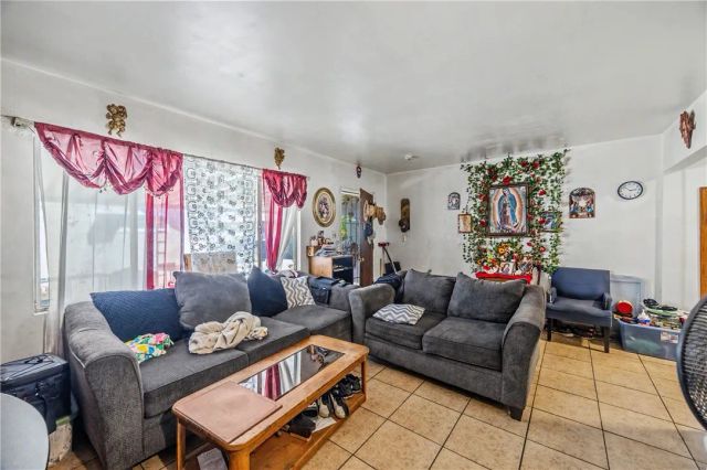 4053 Rubidoux Boulevard, Jurupa Valley, CA 92509