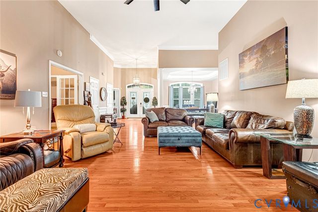8365 Buckard Dr, Mechanicsville, VA 23111
