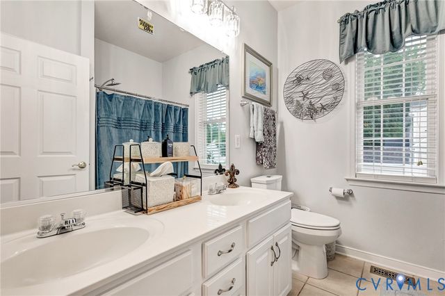 8365 Buckard Dr, Mechanicsville, VA 23111