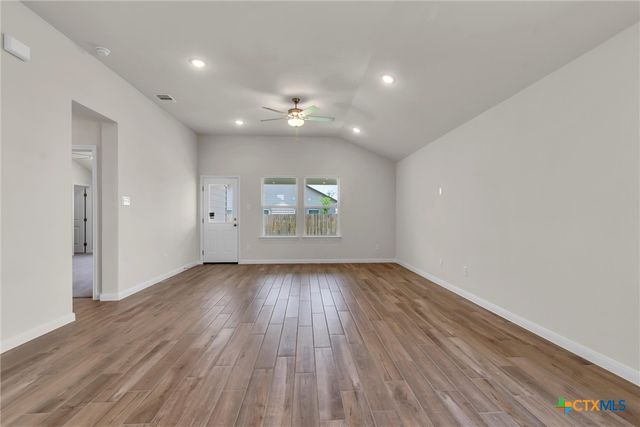 611 Waylon Circle, Killeen, TX 76542