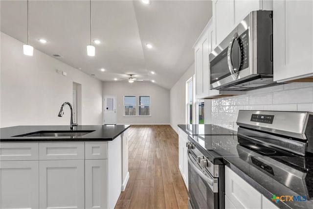 611 Waylon Circle, Killeen, TX 76542