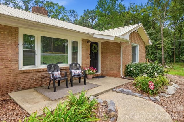 1021 Wedgewood Road, Lancaster, SC 29720
