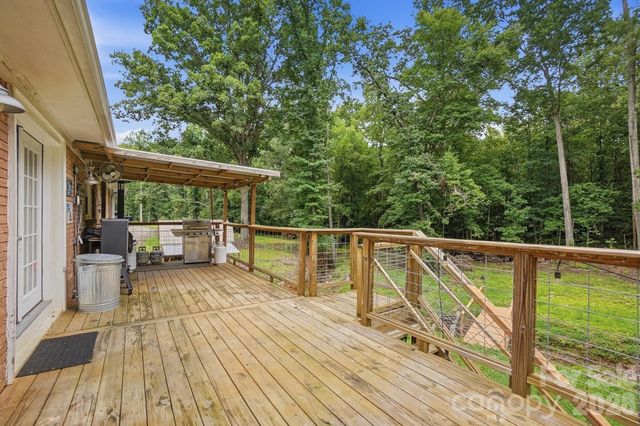 1021 Wedgewood Road, Lancaster, SC 29720