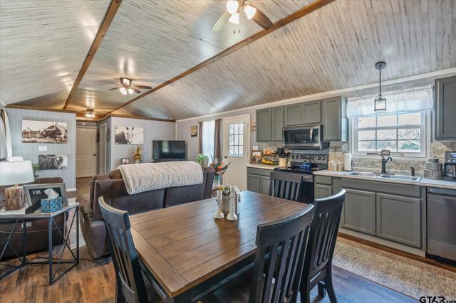 13277 St Hwy 135 N, Troup, TX 75789