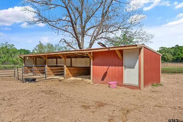 13277 St Hwy 135 N, Troup, TX 75789