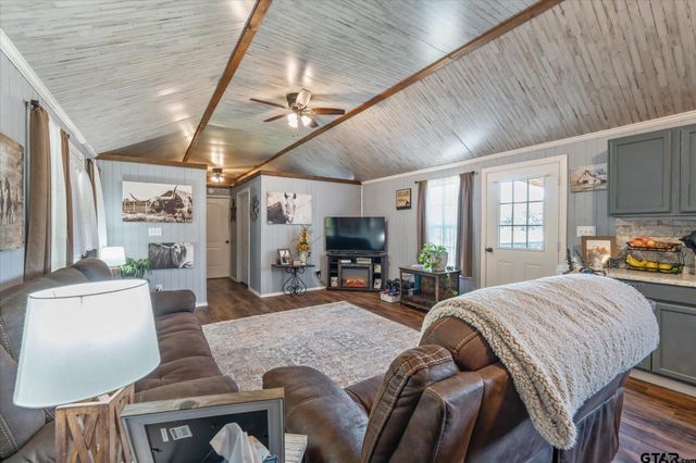 13277 St Hwy 135 N, Troup, TX 75789