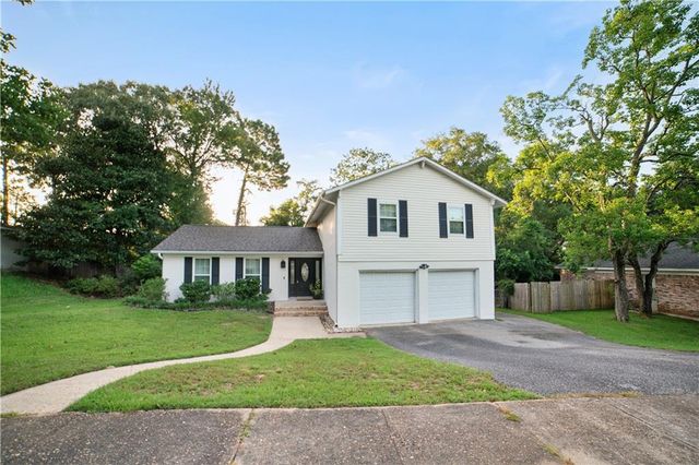 409 Firestone Drive E, Mobile, AL 36609
