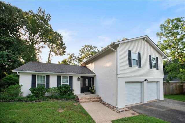 409 Firestone Drive E, Mobile, AL 36609